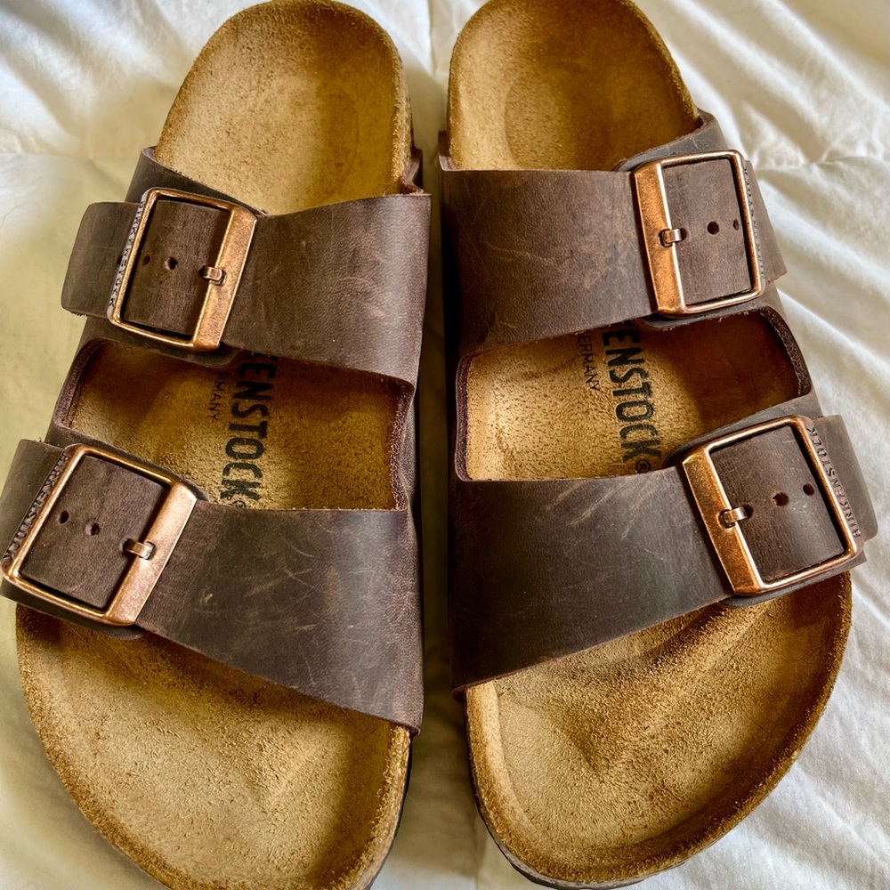 Birkenstock Arizona Habana Oiled Leather Sandals- classic cork footbed- NARROW